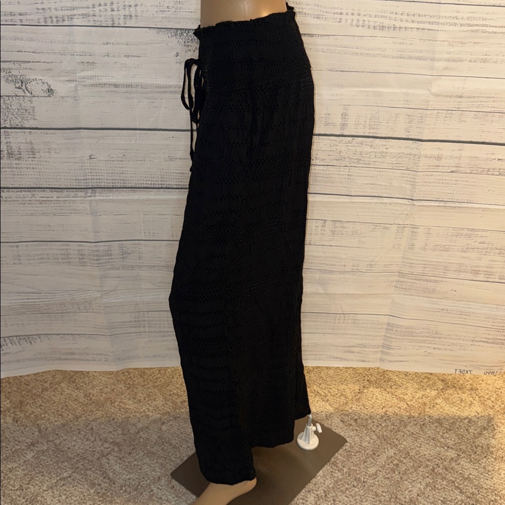 NWOT Black Crochet Wide-Leg Pants - Picture 5 of 8